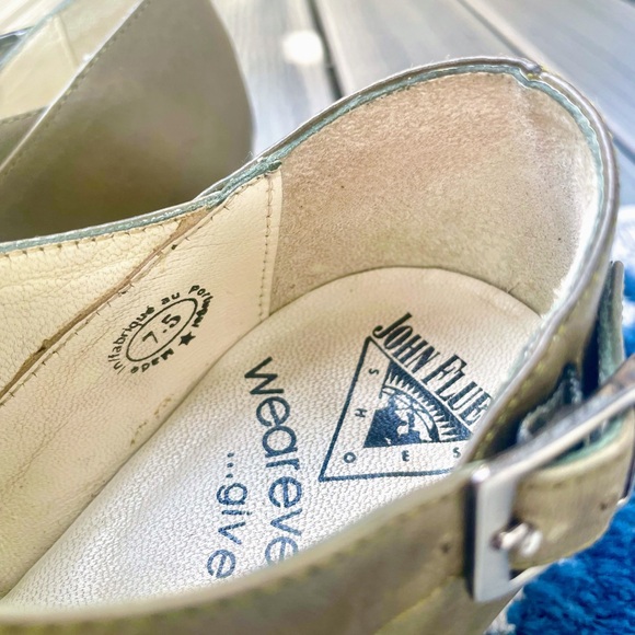 John Fluevog Gracias in Peat Moss - Picture 5 of 7